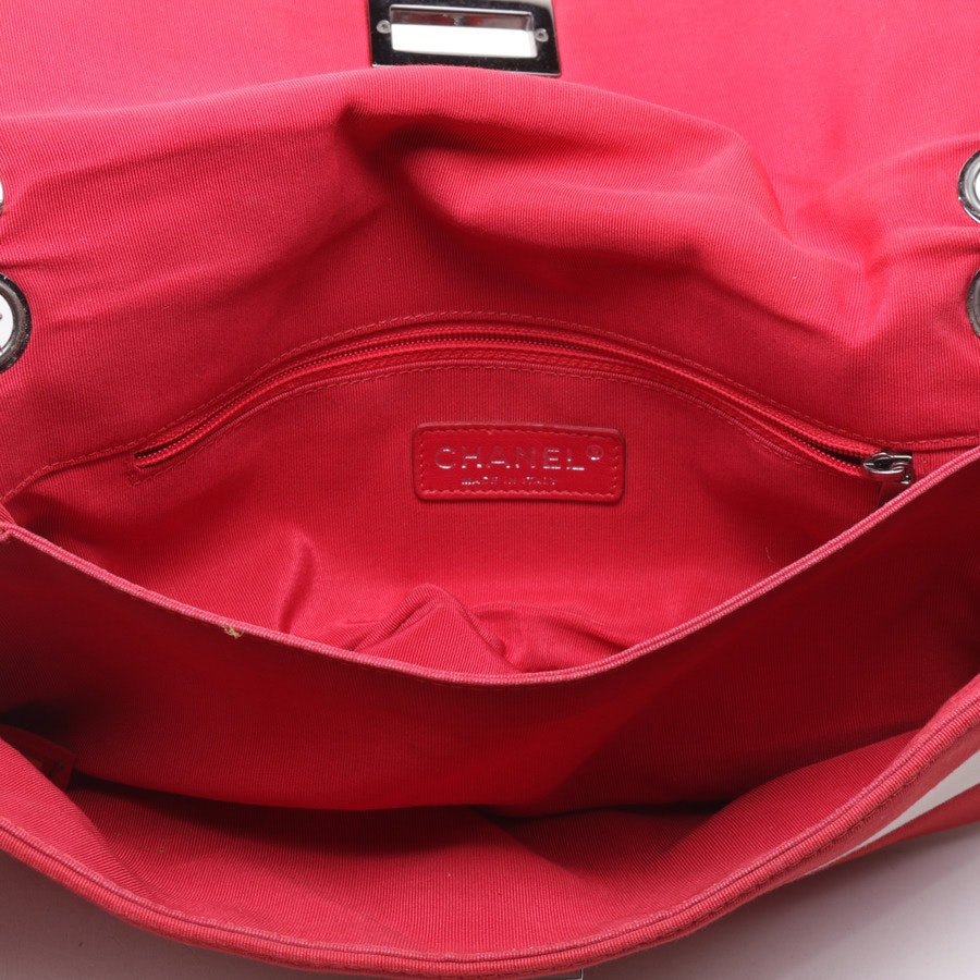 Shoulder Bag from Chanel in Red and Ivory