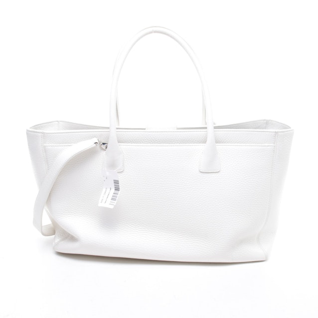 Handbag from Chanel in Off white Cerf Tote | Vite EnVogue