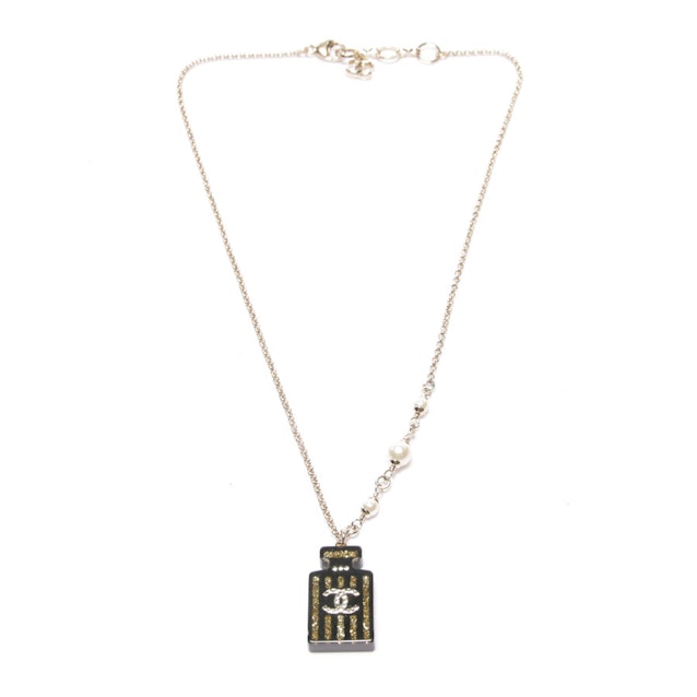 Image 1 of Chain from Chanel in Gold | Vite EnVogue