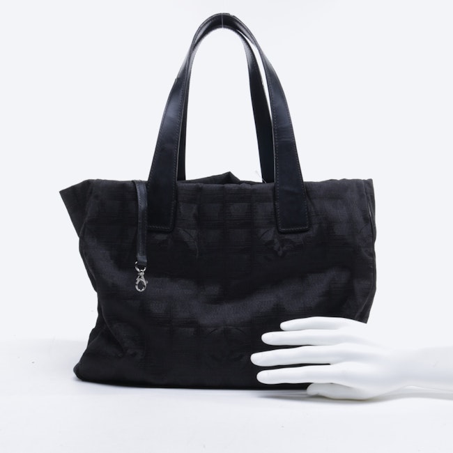 Image 2 of Shopper from Chanel in Black | Vite EnVogue