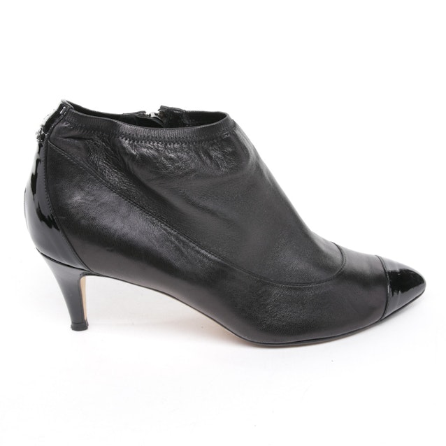 Image 1 of Ankle Boots from Chanel in Black size 39 EUR | Vite EnVogue