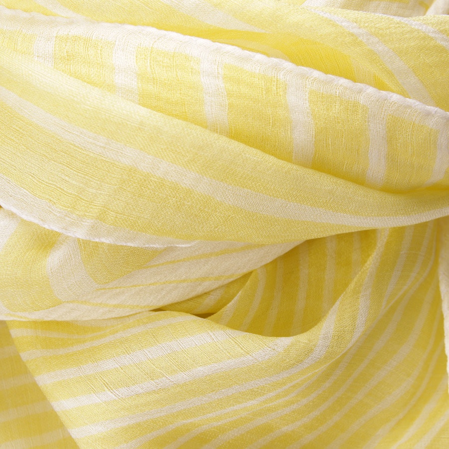 Image 2 of Scarf in color Yellow | Vite EnVogue