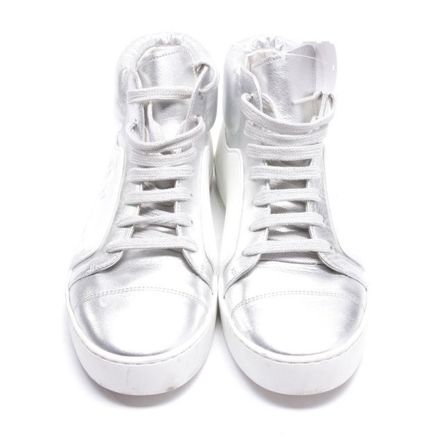High-Top Sneakers from Chanel in Silver and White size 38,5 EUR | Vite EnVogue