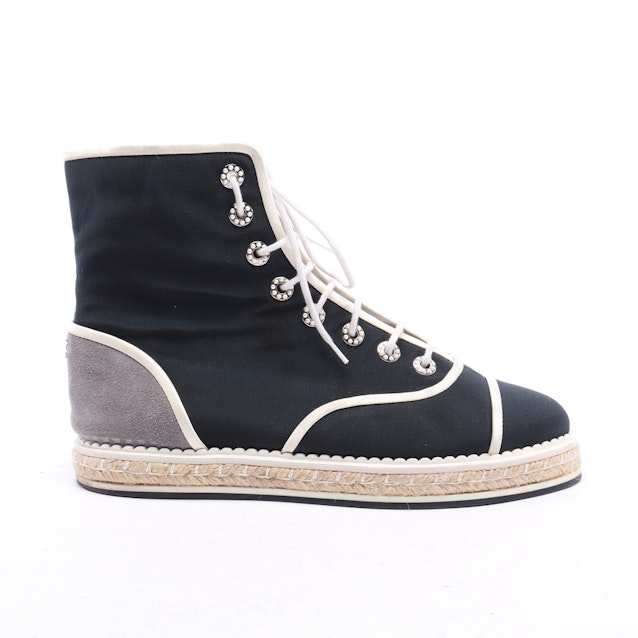 Image 1 of High-Top Sneakers from Chanel in Darkblue and White size 38 EUR | Vite EnVogue