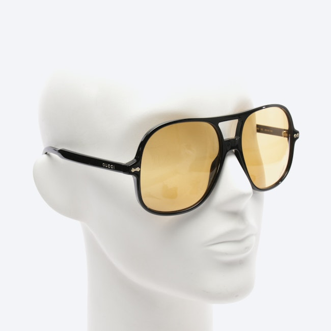 Image 2 of Sunglasses in color Black | Vite EnVogue