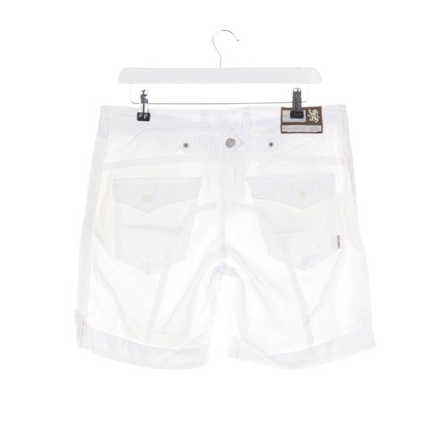 Image 2 of Shorts in 38 in color White | Vite EnVogue