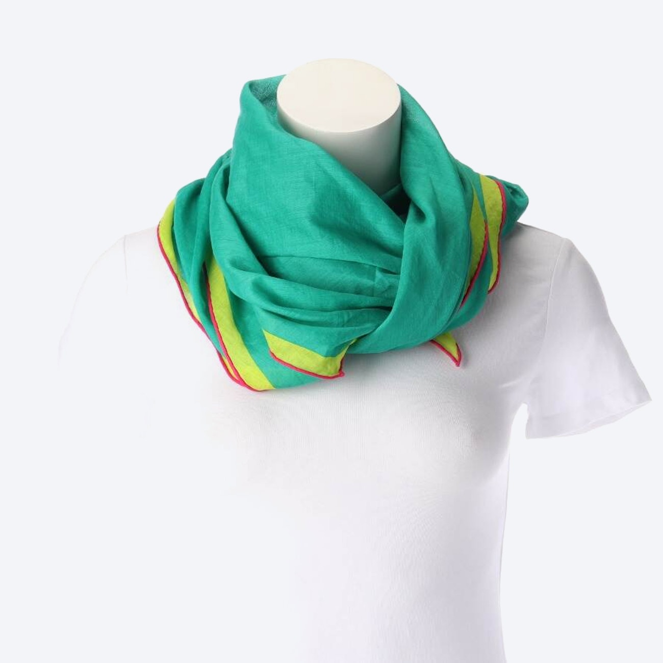 Image 1 of Scarf in color Green | Vite EnVogue
