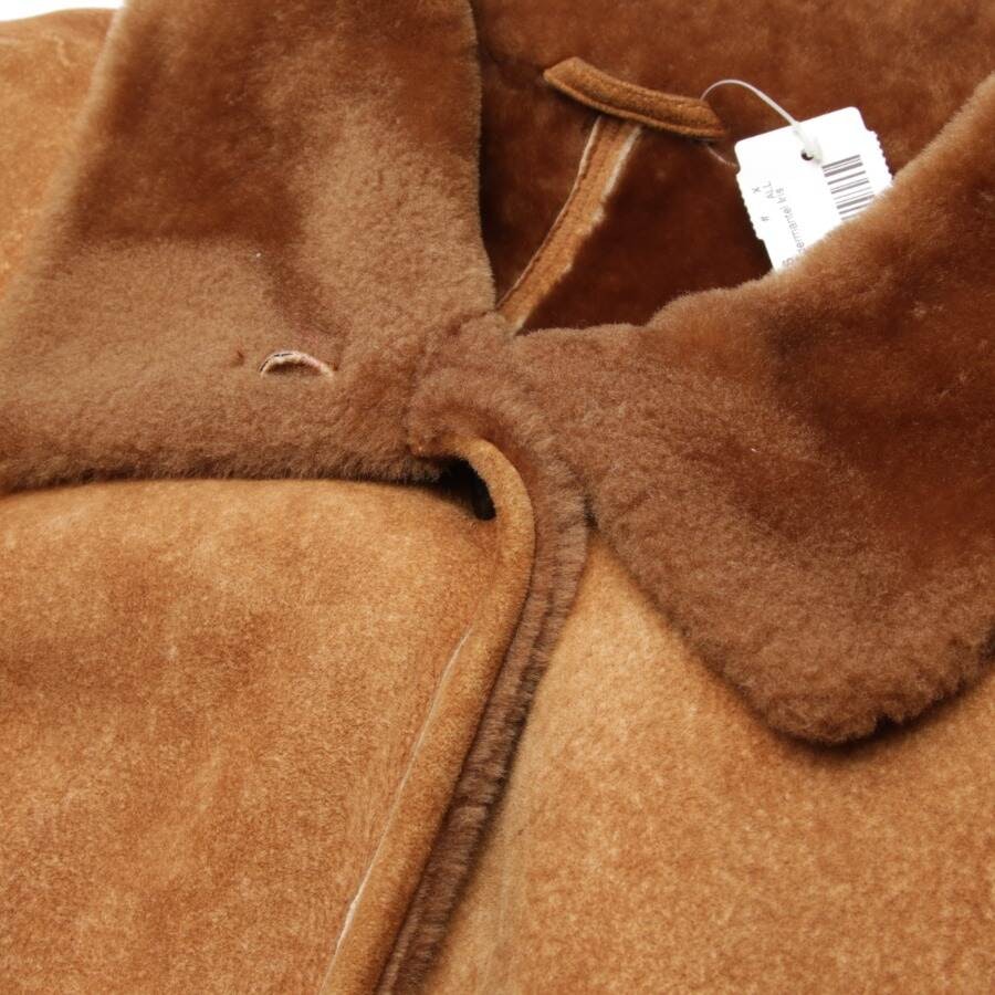 Image 3 of Sheepskin Coat in 42 in color Brown | Vite EnVogue