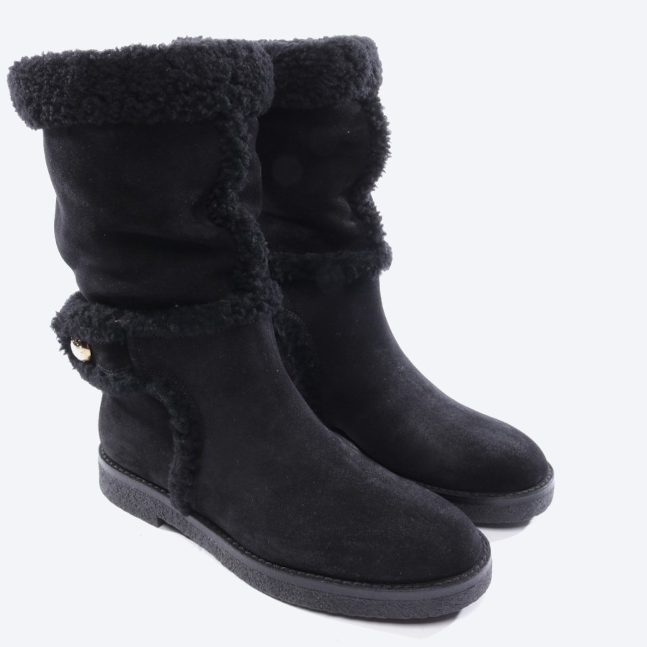Image 1 of boots from Louis Vuitton in black size D 37 - snowy flat boot helped | Vite EnVogue
