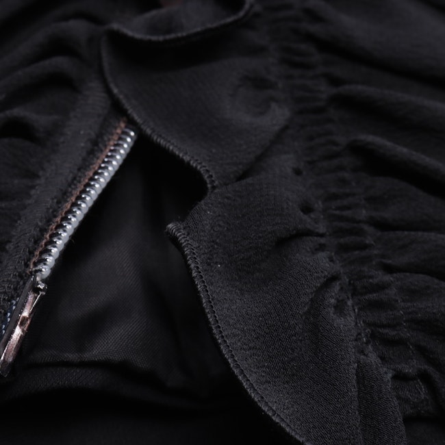 Image 5 of Skirt in 40 in color Black | Vite EnVogue