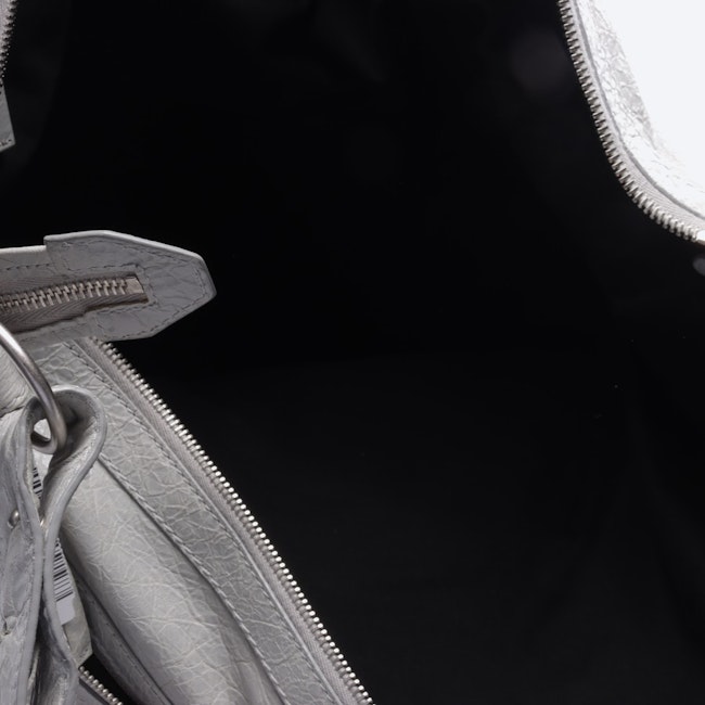 Image 7 of Shoulder Bag in color Gray | Vite EnVogue