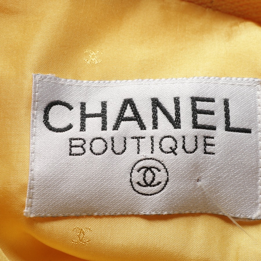 Übergangsjacke von Chanel in Senfgelb Gr. 42