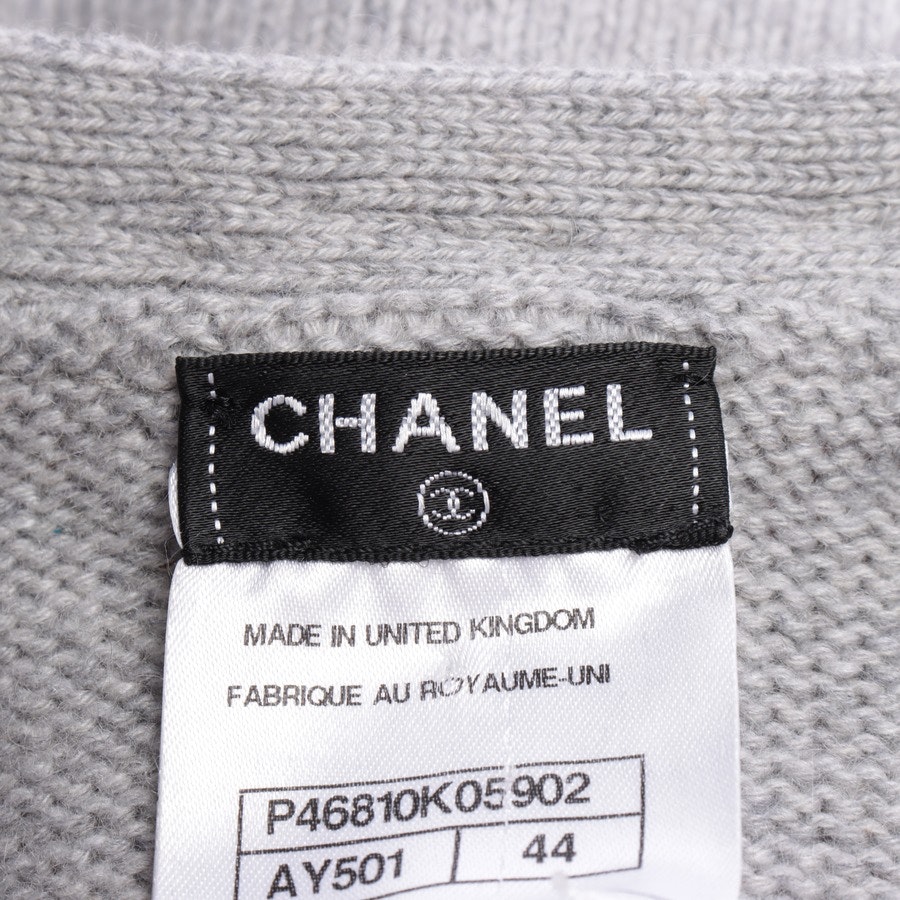 jumper / cardigan (knitwear) from Chanel in Hellgrau and Rot size 42 FR 44
