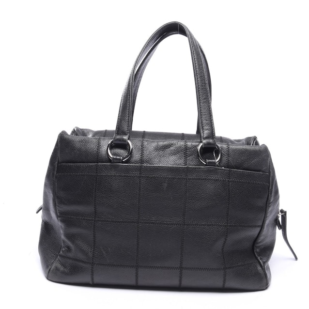Handbag from Chanel in Black Lax Bowler Bag | Vite EnVogue
