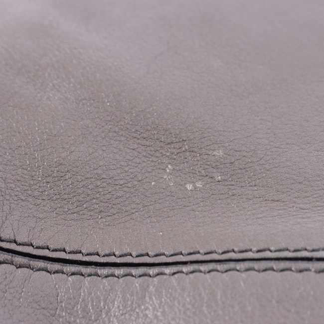 Image 8 of Shoulder Bag in color Gray | Vite EnVogue
