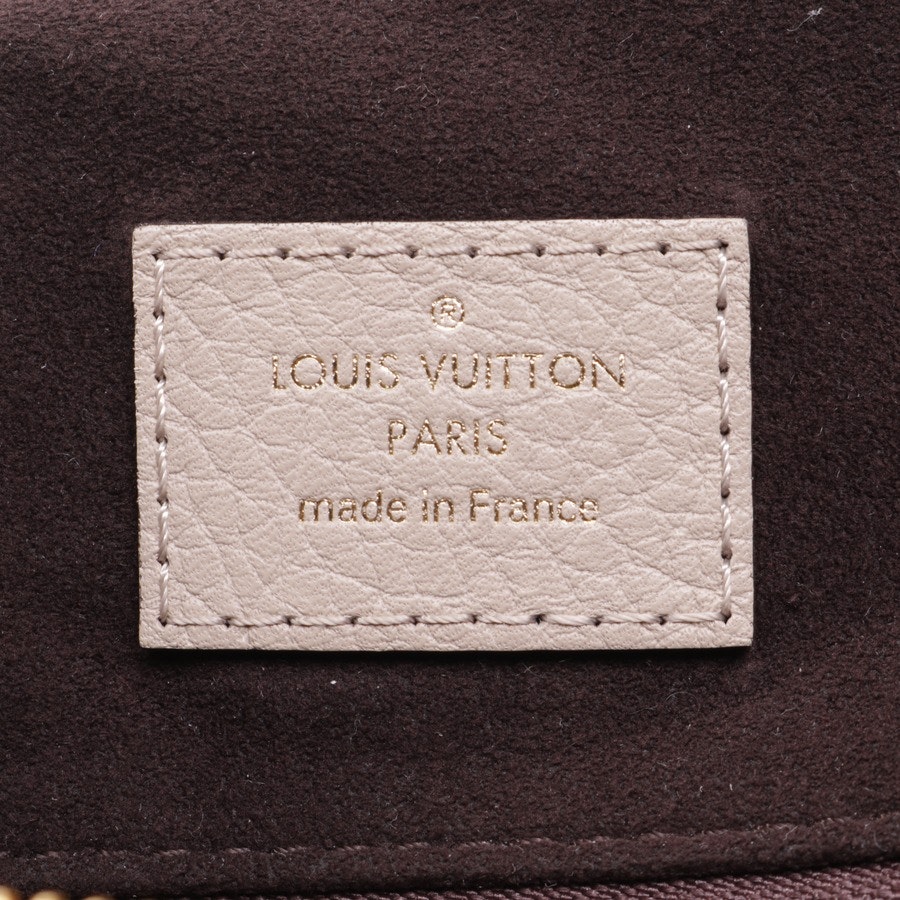 Weekender from Louis Vuitton in Beige
