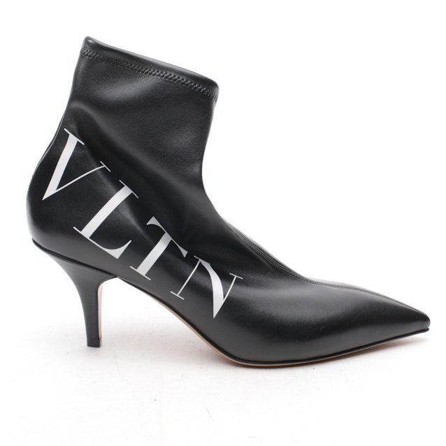 Image 1 of Ankle Boots from Valentino in Black size 40 EUR New | Vite EnVogue